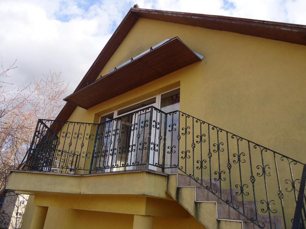 Invest Vendeghaz Bed & Breakfast Eger Exterior photo